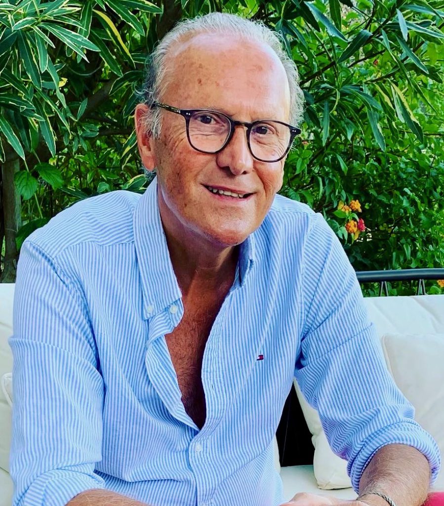Auteur en géopolitique, histoire, finance et romans - héritier de Pierre-Étienne Flandin